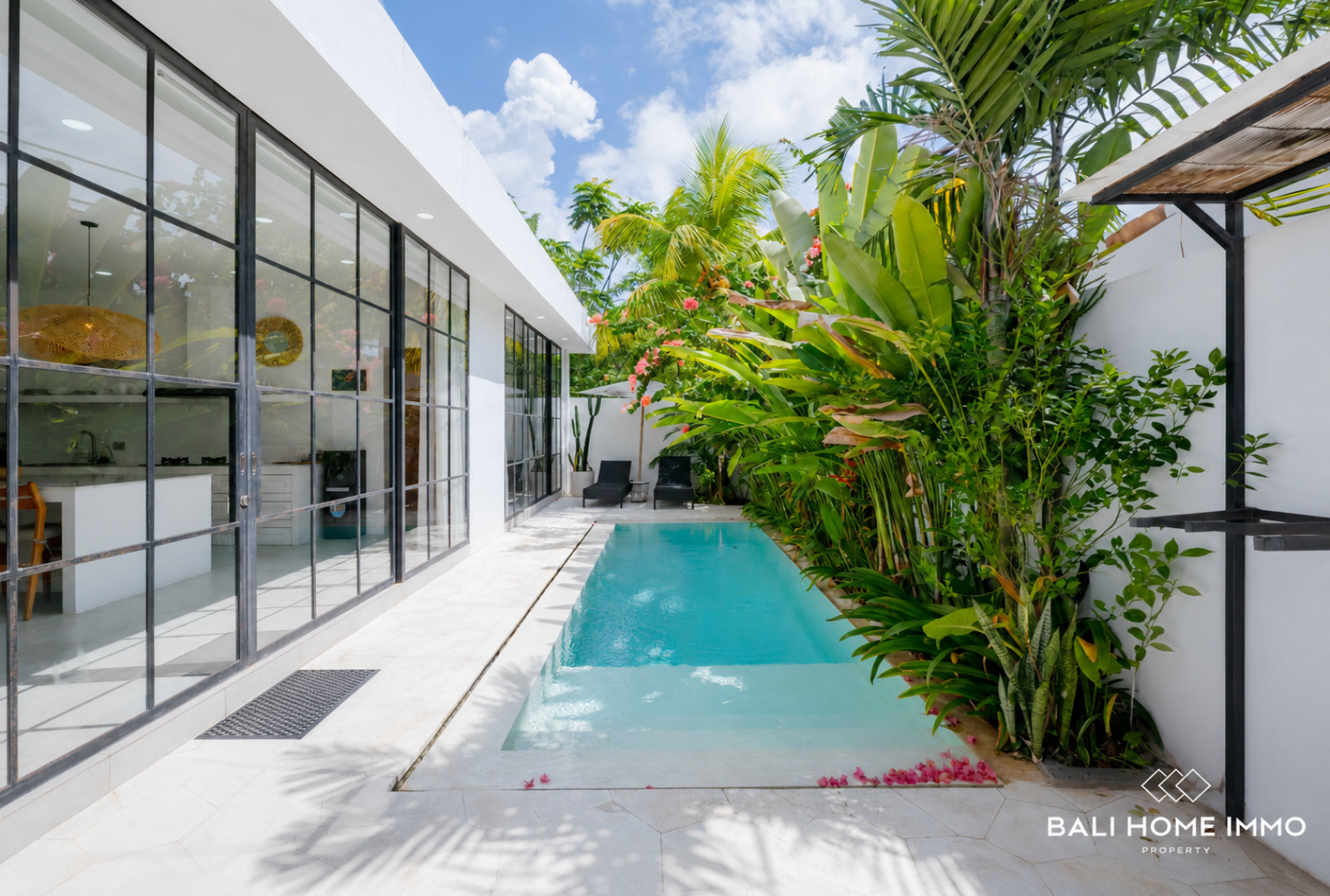 Stylish 2 Bedroom Turn Key Villa for Sale Near Bingin Beach view 2