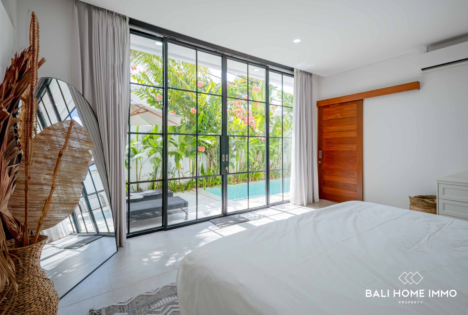 Stylish 2 Bedroom Turn Key Villa for Sale Near Bingin Beach view 18