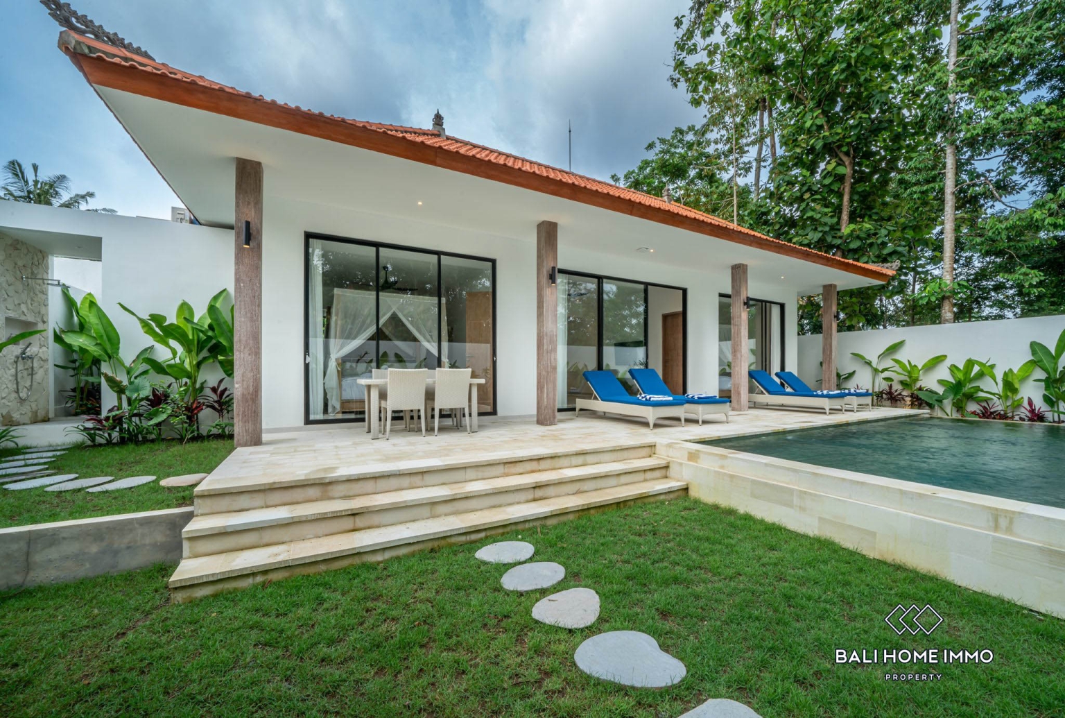 Stylish 2-Bedroom Villa For Sale in Lodtunduh Ubud view 2