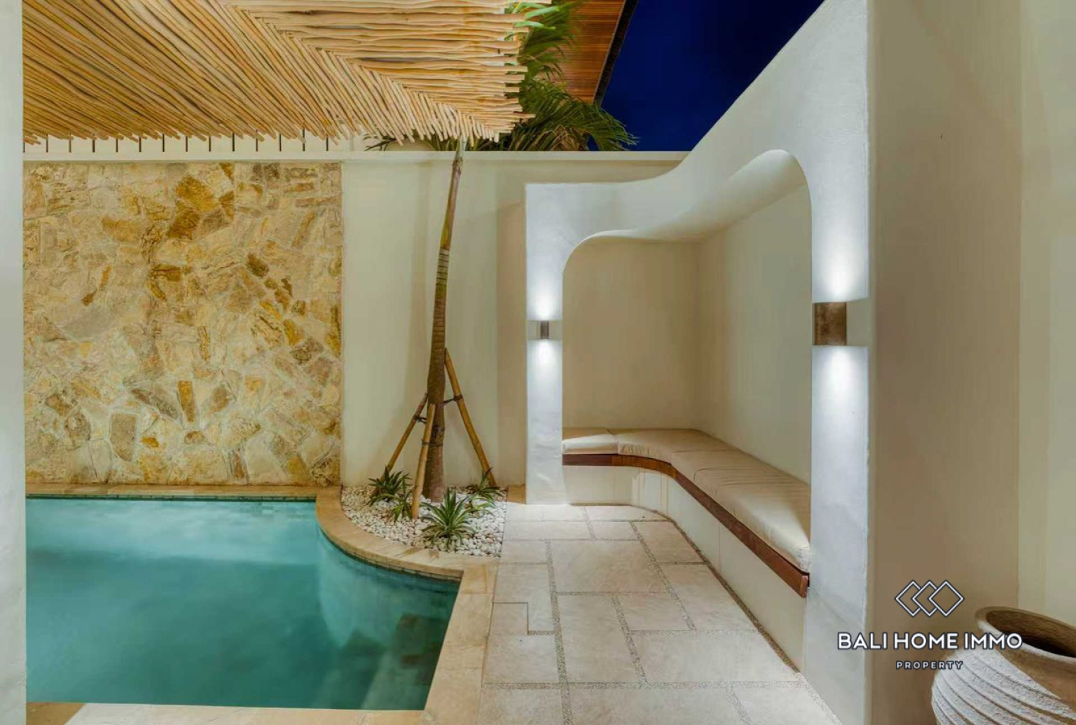 Stylish 2 Bedroom Villa for Sale in Uluwatu - Walking Distance to Thomas Beach! view 3