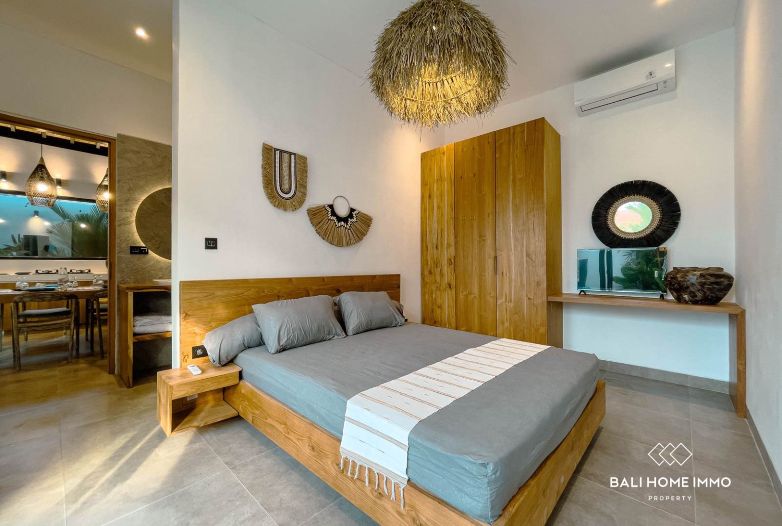 Stylish 2-Bedroom Villa with Private Pool for Monthly & Yearly Rent in Kerobokan view 10