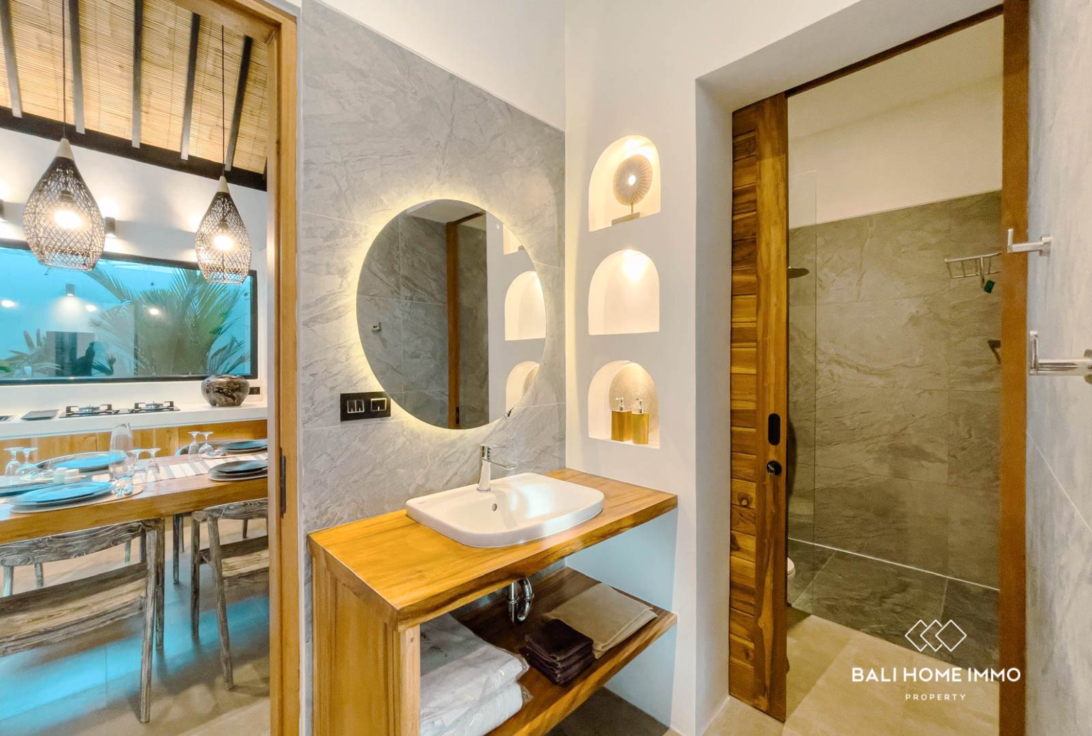 Stylish 2-Bedroom Villa with Private Pool for Monthly & Yearly Rent in Kerobokan view 15