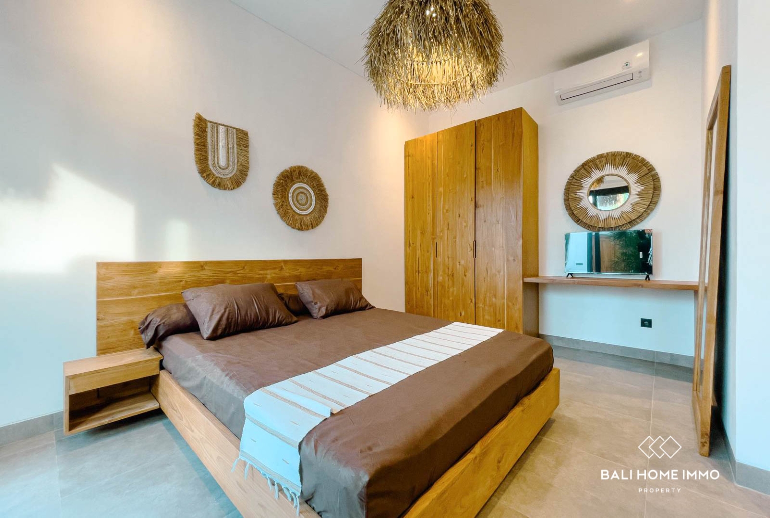Stylish 2-Bedroom Villa with Private Pool for Monthly & Yearly Rent in Kerobokan view 12