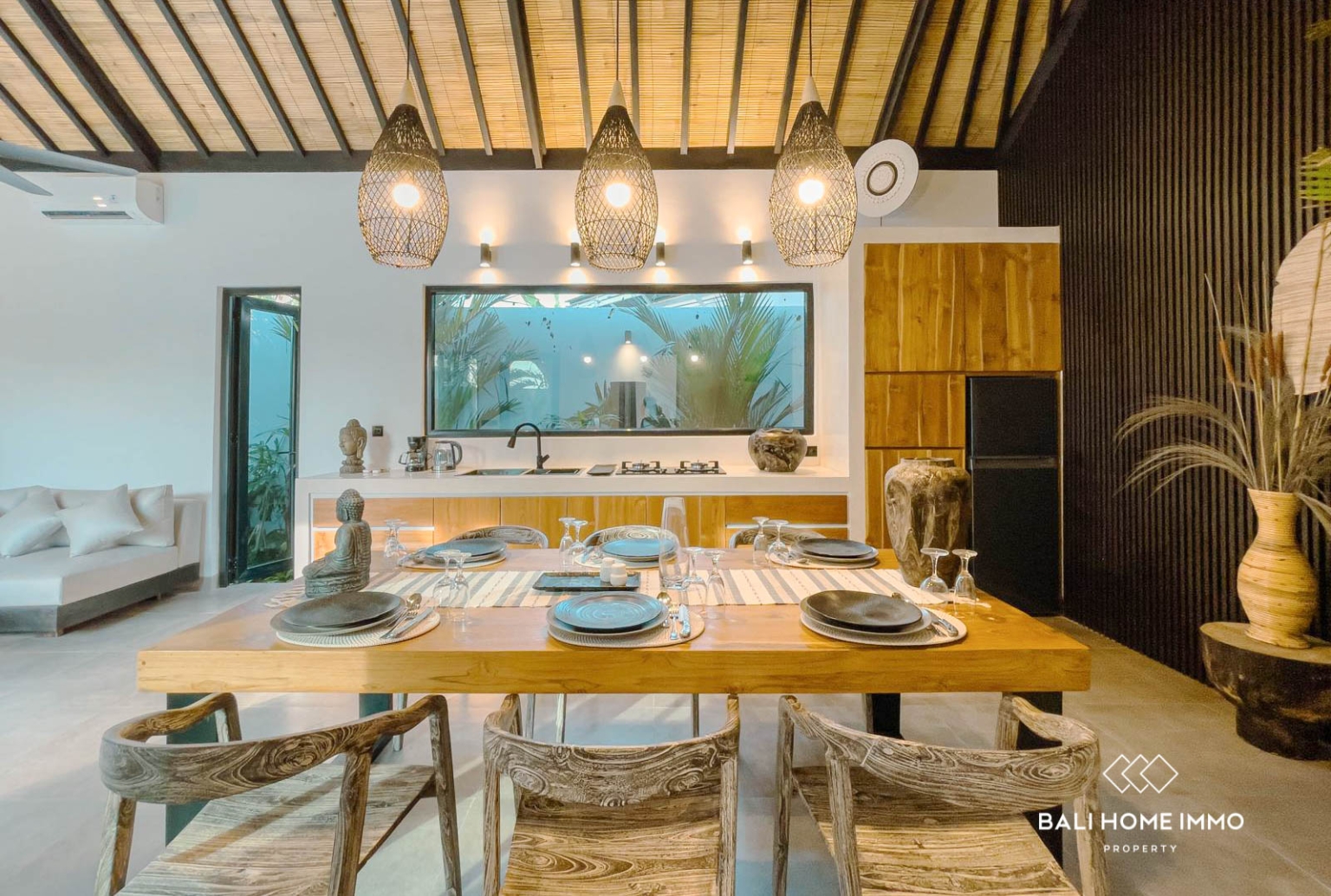 Stylish 2-Bedroom Villa with Private Pool for Monthly & Yearly Rent in Kerobokan view 6