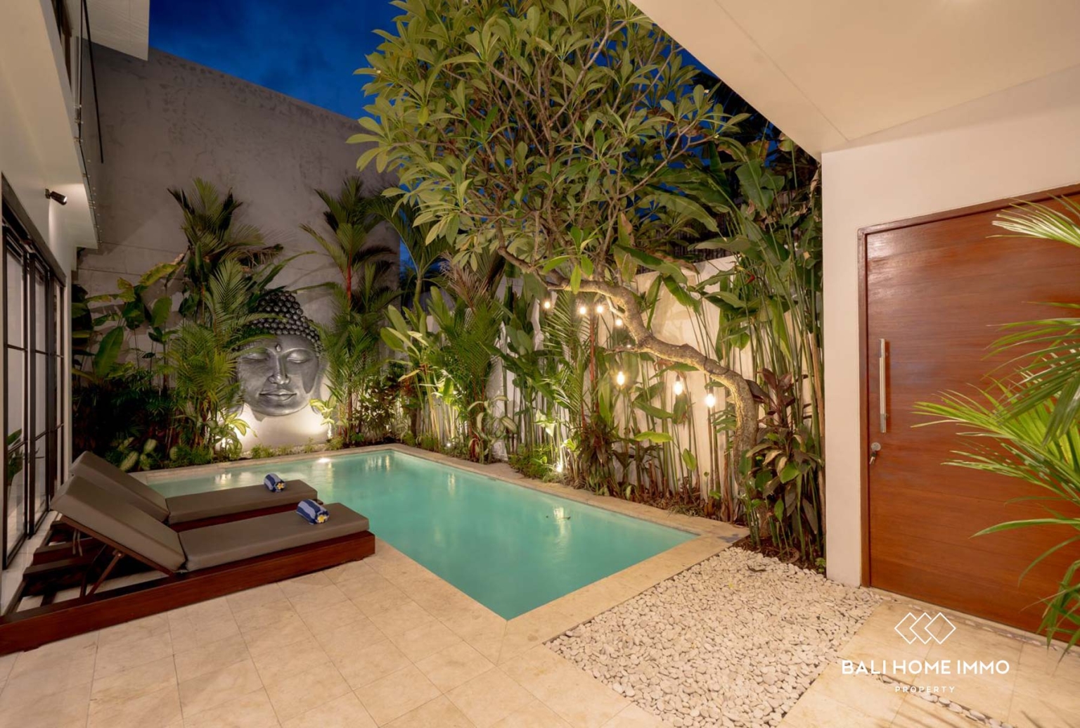 VILLA ÉLÉGANTE DE 3 CHAMBRES À VENDRE EN BAIL À SEMINYAK, BALI view 27