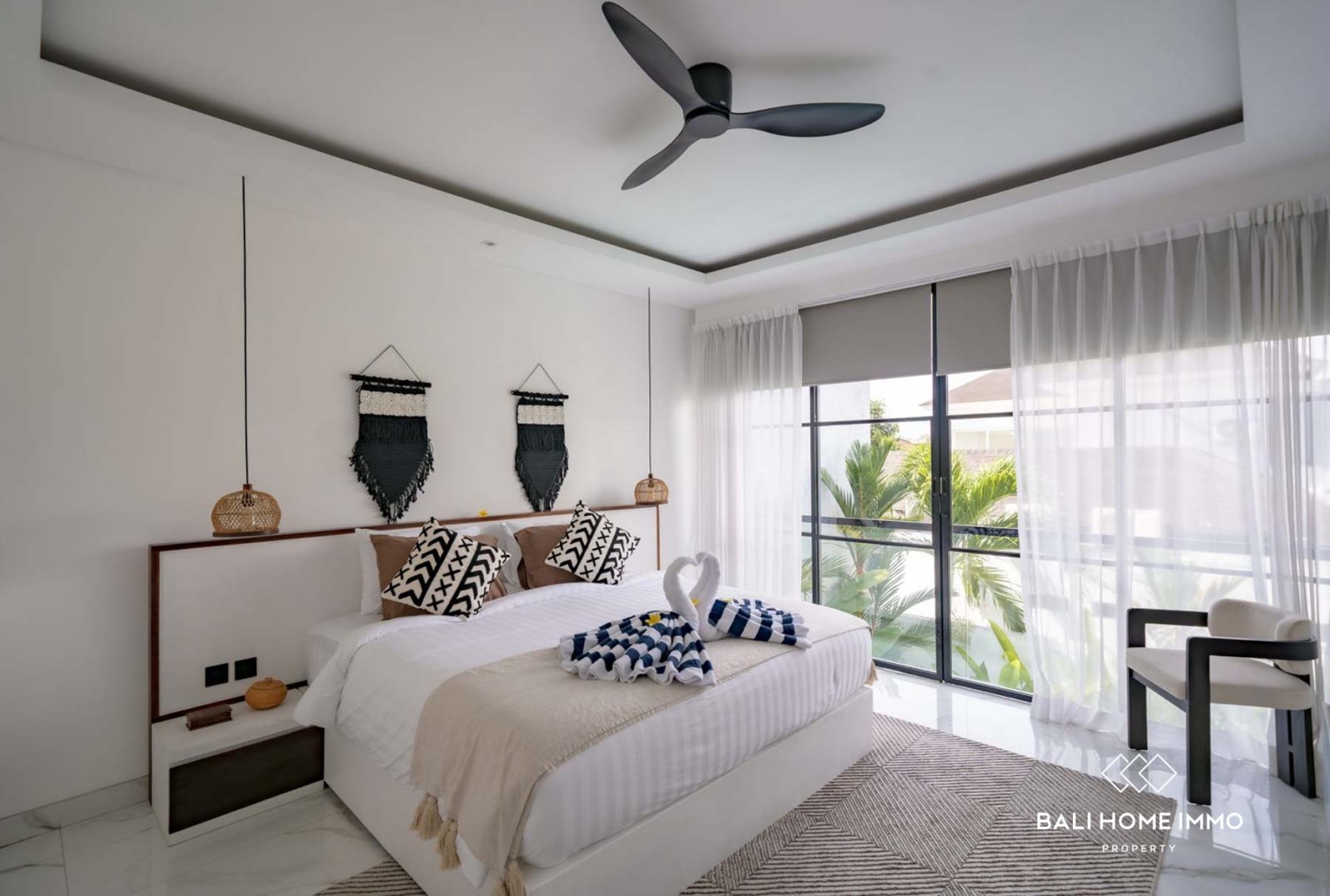 VILLA ÉLÉGANTE DE 3 CHAMBRES À VENDRE EN BAIL À SEMINYAK, BALI view 15