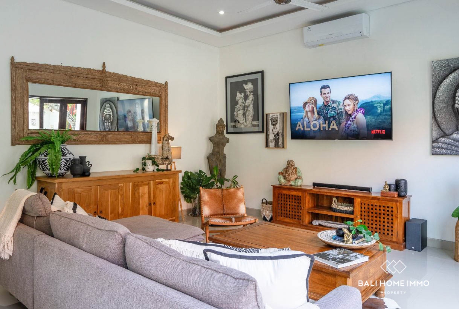 Stylish 3-Bedroom Villa for Monthly Rent in Prime Berawa view 3