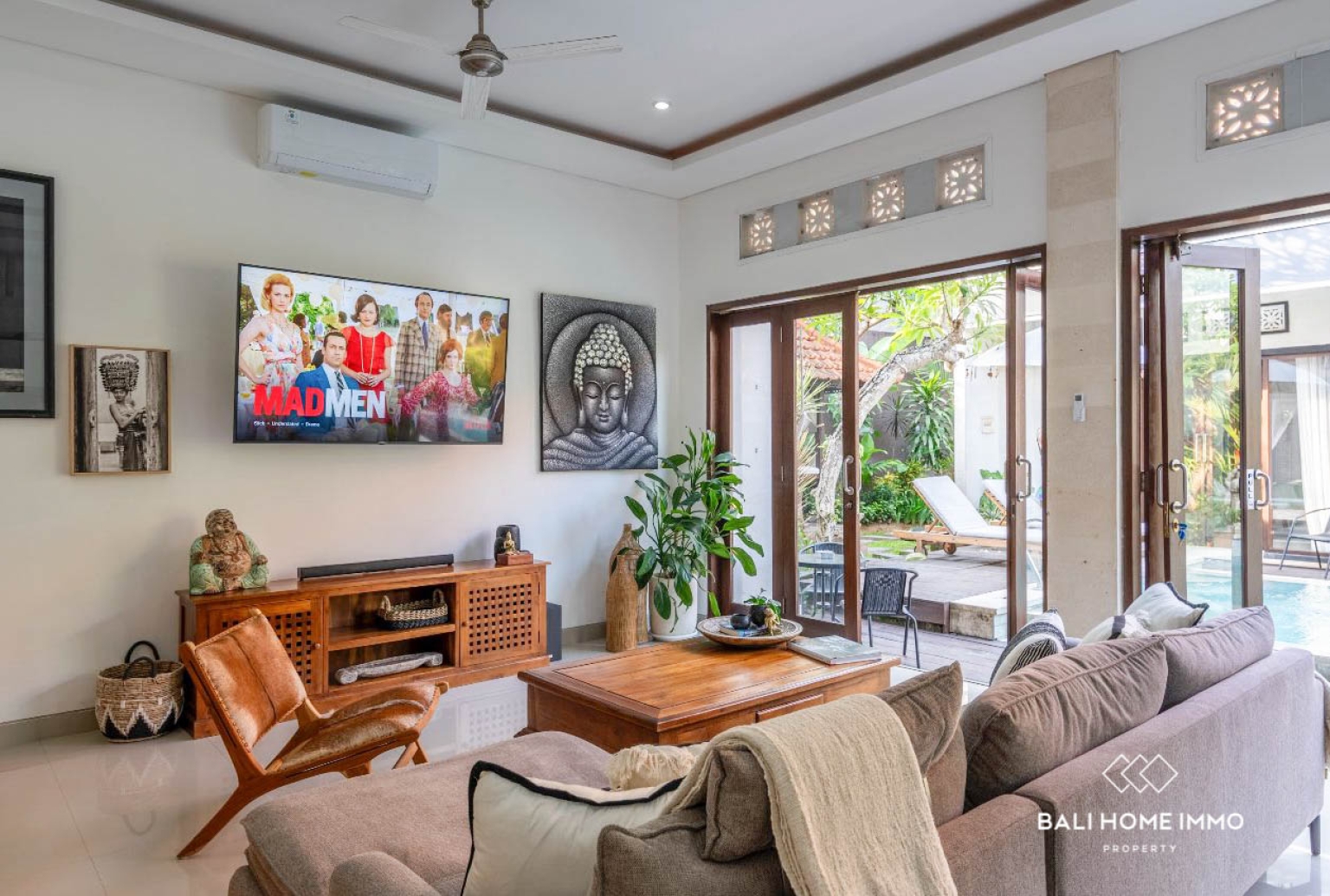 Stylish 3-Bedroom Villa for Monthly Rent in Prime Berawa view 2