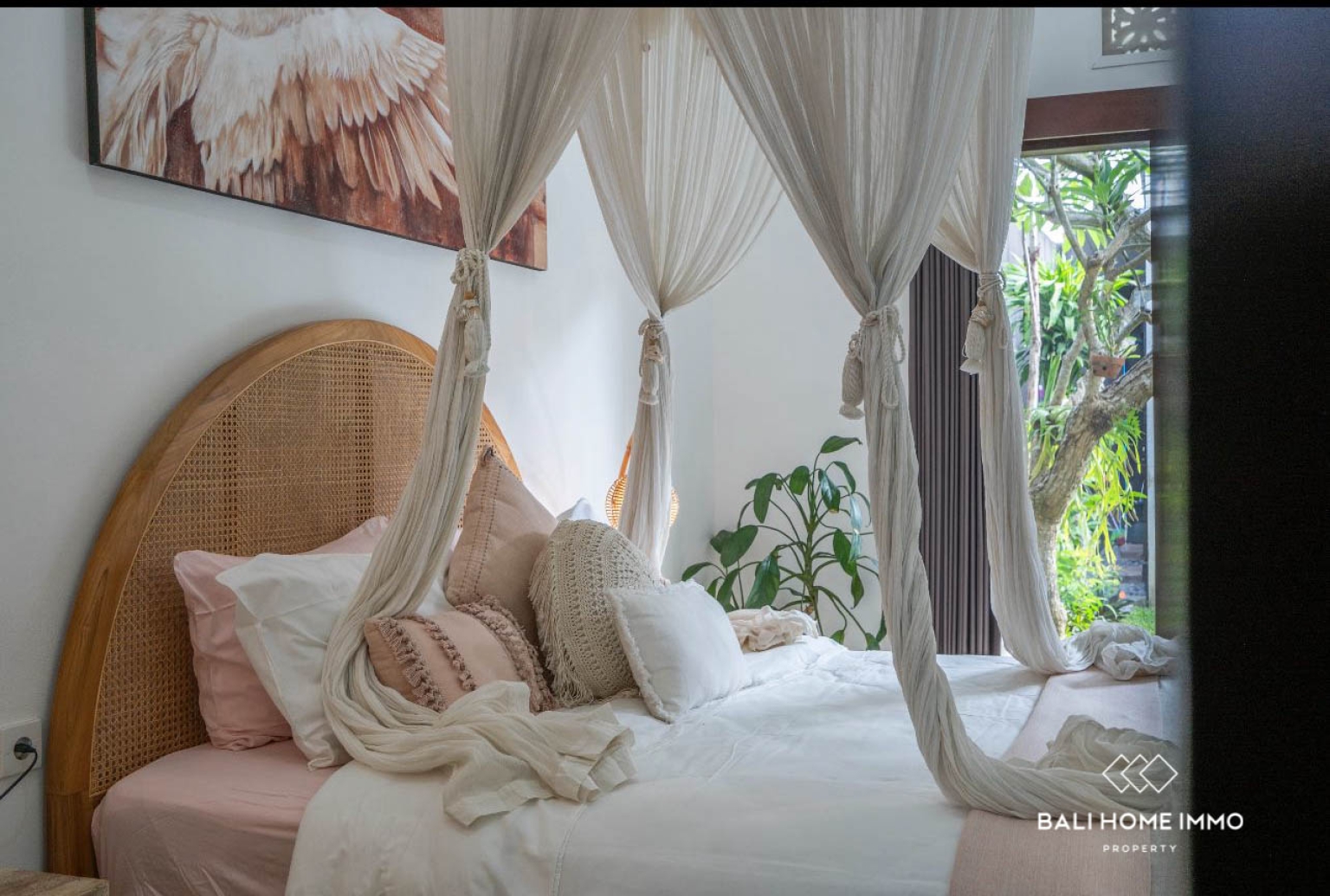 Stylish 3-Bedroom Villa for Monthly Rent in Prime Berawa view 14