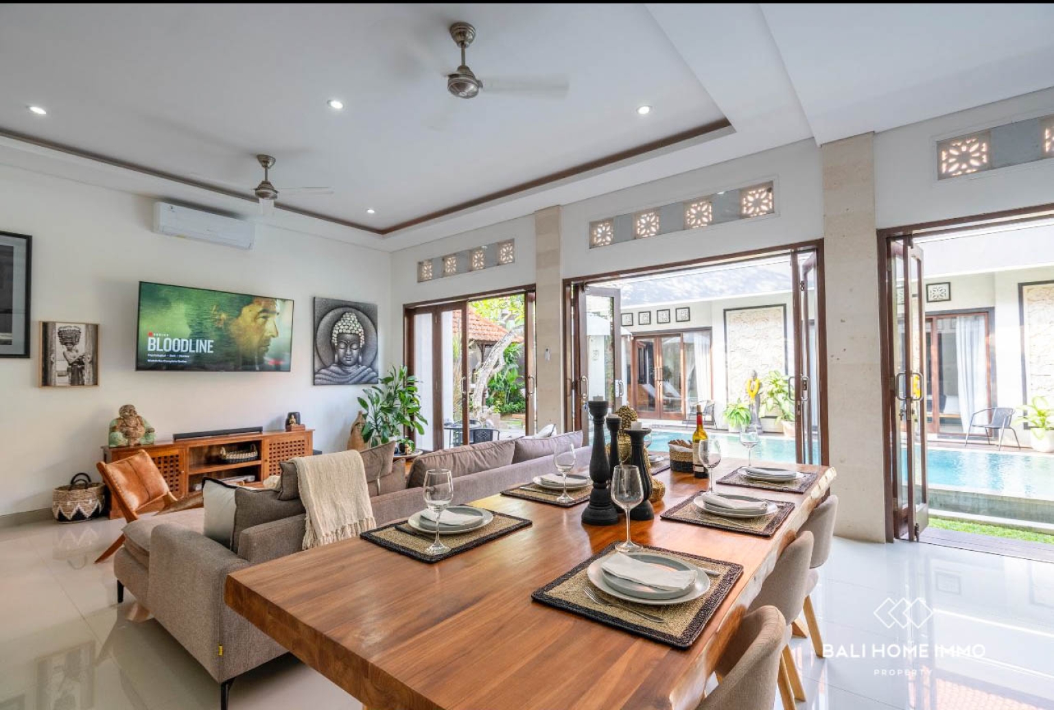 Stylish 3-Bedroom Villa for Monthly Rent in Prime Berawa view 5