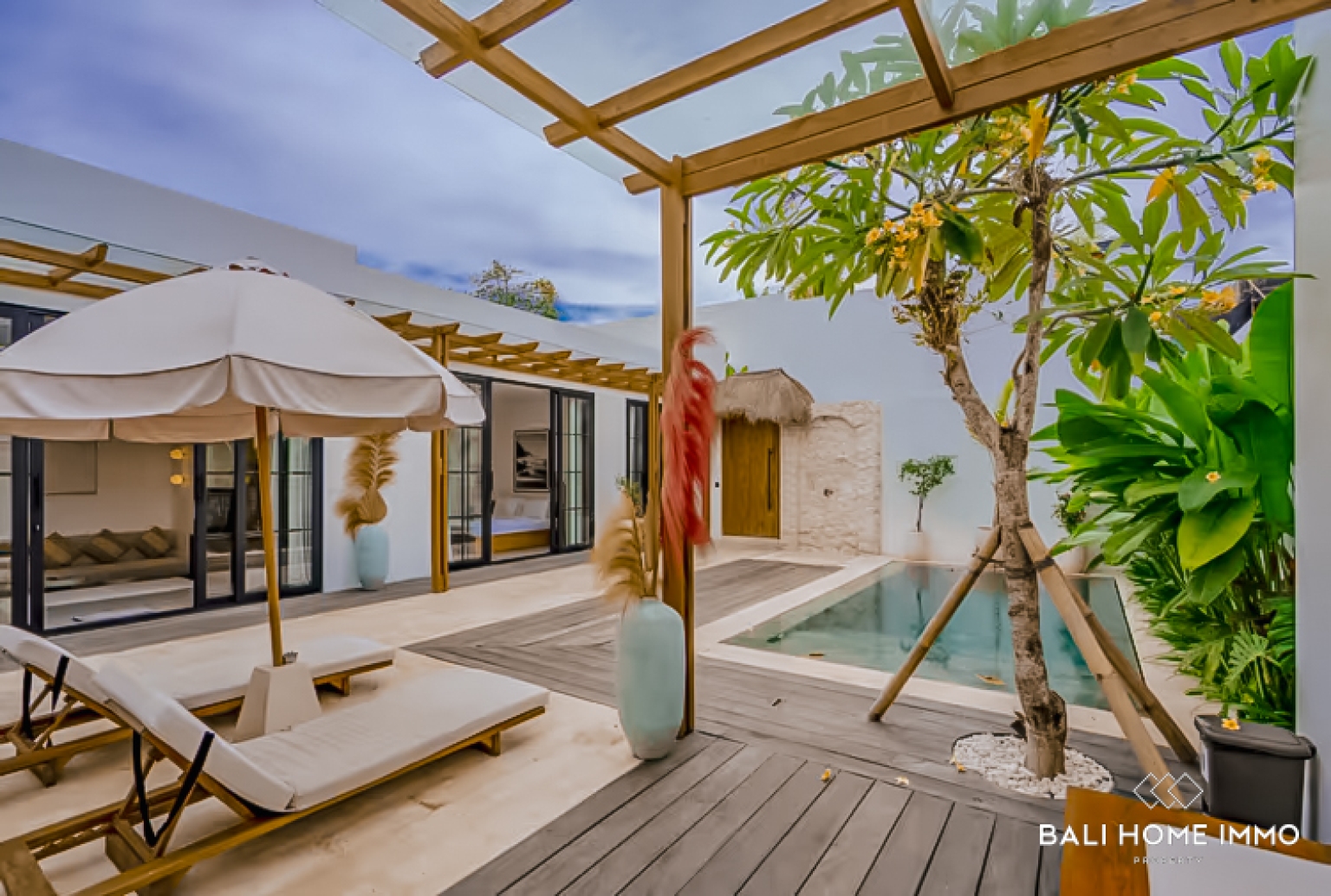Villa élégante de 3 chambres à vendre à Pecatu, près de Bingin view 2