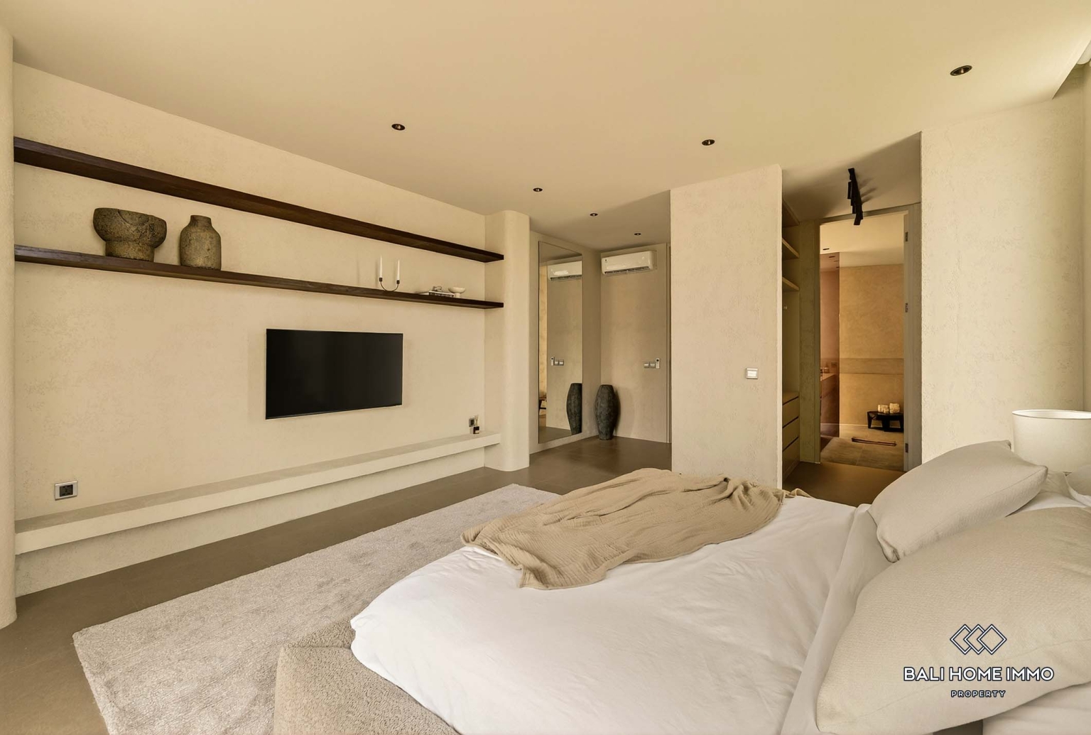 Stylish 3 Bedrooms holiday villa for sale in Bali, Canggu, residential side view 16