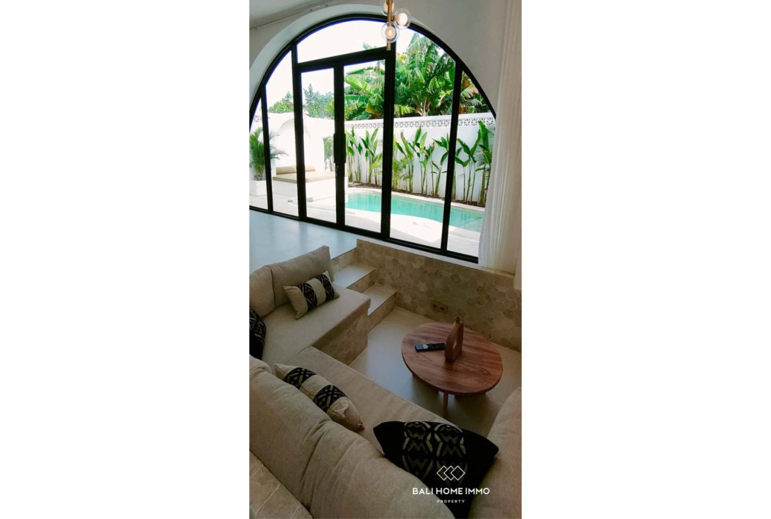 Villa moderne et élégante d'une chambre avec toit-terrasse à vendre à Seseh, Bali view 4
