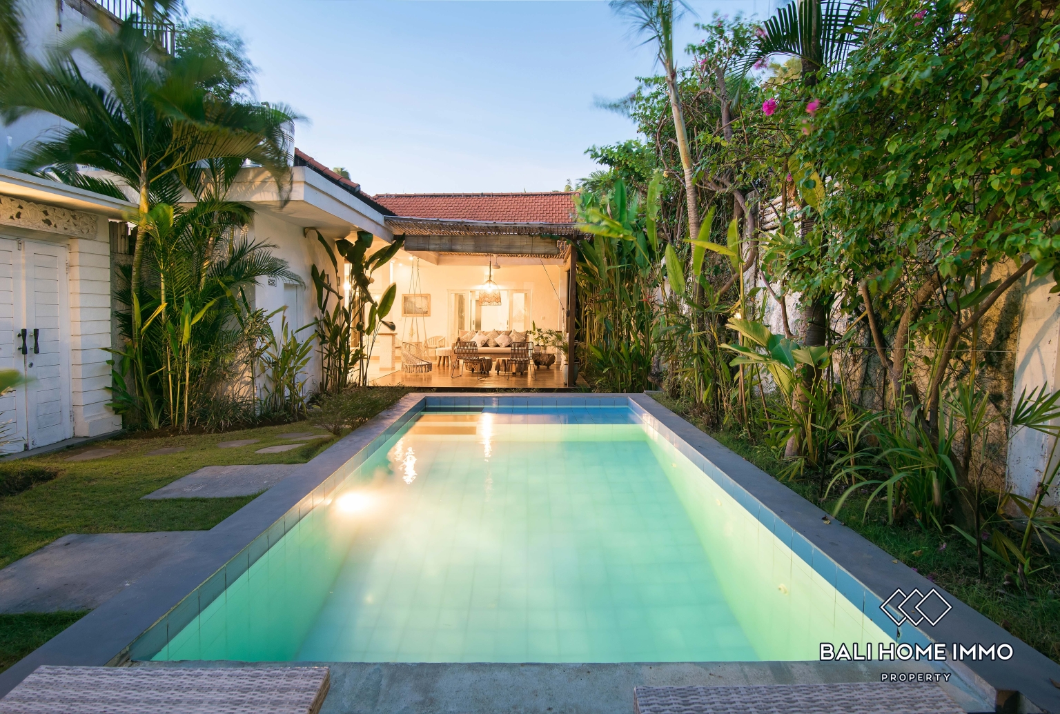 Three units of 3 bedroom villa for rent in Canggu Berawa Beachside view 22
