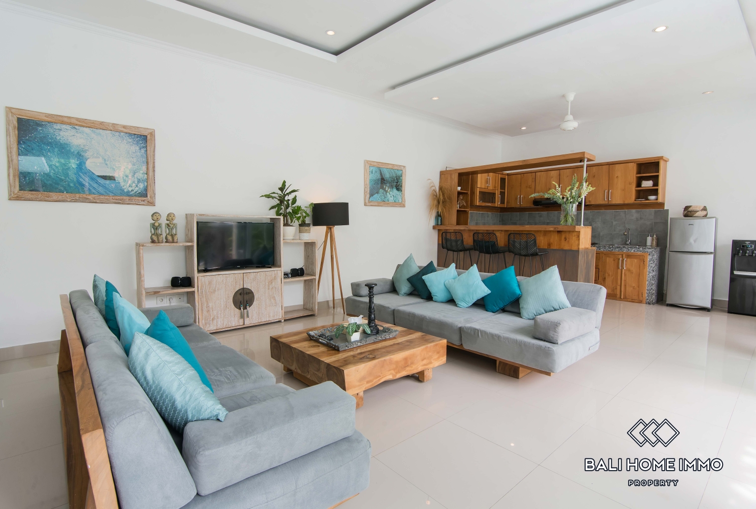 Three units of 3 bedroom villa for rent in Canggu Berawa Beachside view 5
