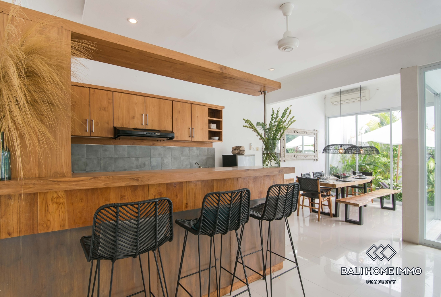 Three units of 3 bedroom villa for rent in Canggu Berawa Beachside view 11