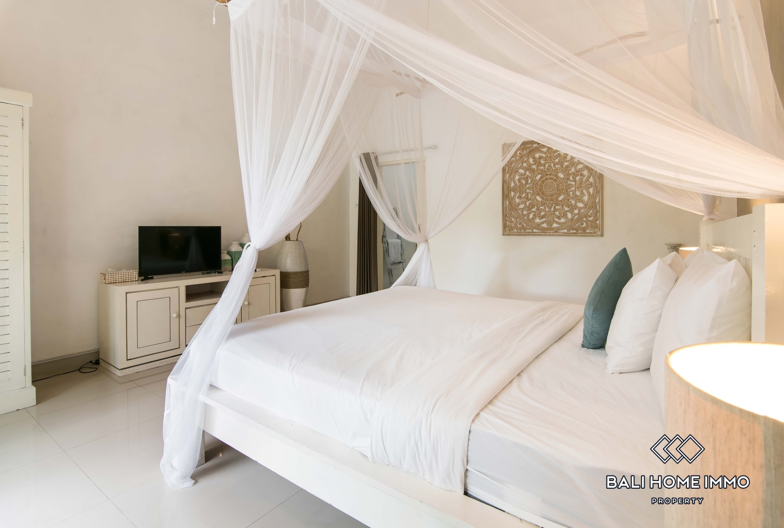 Three units of 3 bedroom villa for rent in Canggu Berawa Beachside view 14