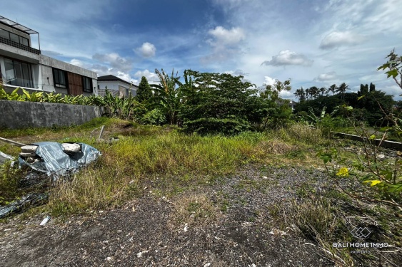 Image 2 from 1,4 are de terrain avec vue sur les rizières à vendre à Kerobokan