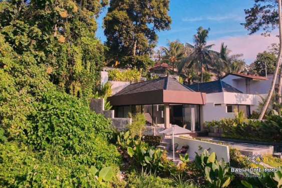 Villa moderne d'une chambre en bord de rivière à vendre et à louer à Ubud, Bali