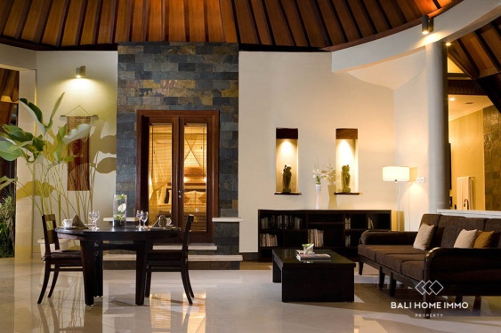 Image 2 from Villa 1 Kamar Dijual di Seminyak