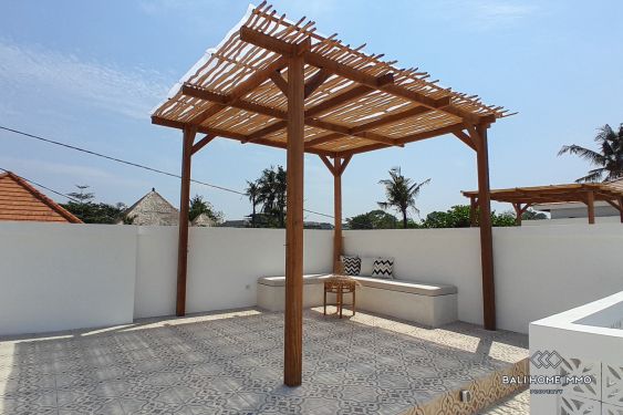 Image 17 from Villa 1 Kamar dengan Kantor dan Atap Luas Dijual di Umalas Bumbak