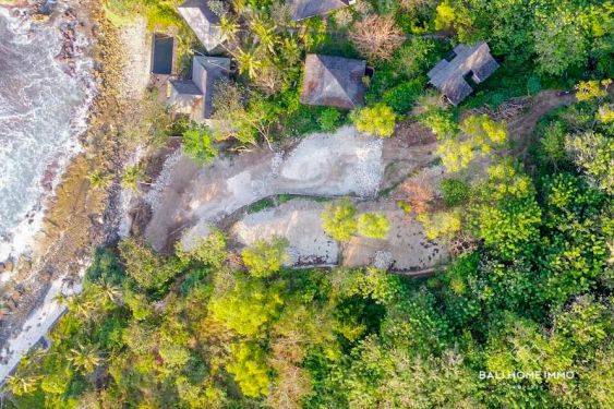 Image 13 from 10 are Beachfront Land for Sale in Nusa Ceningan