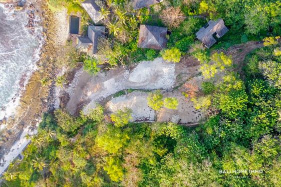 Image 12 from 10 are Beachfront Land for Sale in Nusa Ceningan