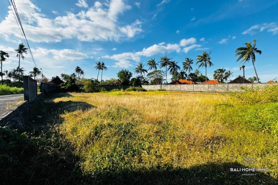 Image 3 from 11,65 adalah lahan yang dijual dengan hak milik di Amed.