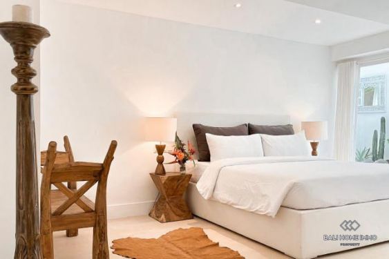 Image 14 from Villa 12 kamar tidur disewakan jangka panjang di Pererenan