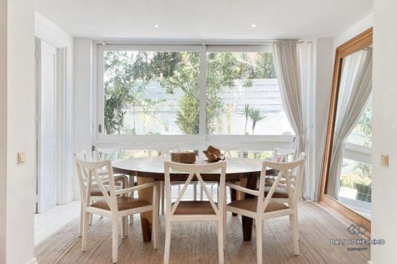 Image 12 from Villa 12 kamar tidur disewakan jangka panjang di Pererenan