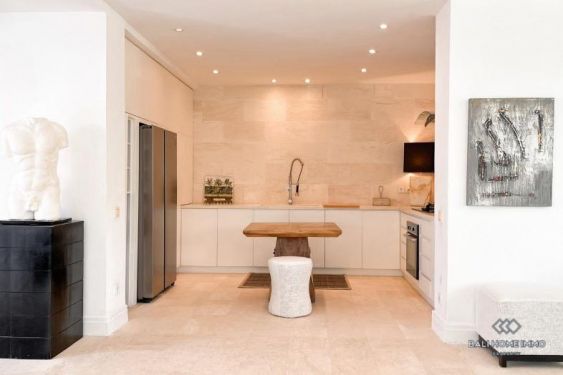 Image 9 from Villa 12 kamar tidur disewakan jangka panjang di Pererenan