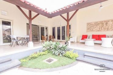 Image 2 from 16 Bedroom Guest House / Hotel For Sale in Nusa Dua