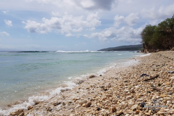 Image 3 from 17 are beachfront land for sale freehold in Nusa Penida