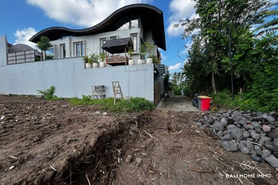 Image 2 from 2.67 are residential land for sale freehold in Nyanyi Northside
