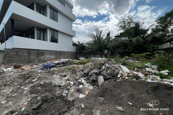 Image 2 from Dijual dan disewakan tanah pinggir jalan seluas 2,95 are dekat Pantai Berawa
