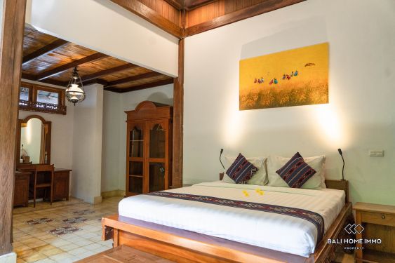 Image 2 from 2 Bedroom Balinese Villa in Kerobokan for Rent Monthly