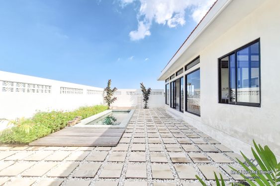 Image 2 from Spacious 2 Bedroom Villa For Rent in Kedungu near Beach