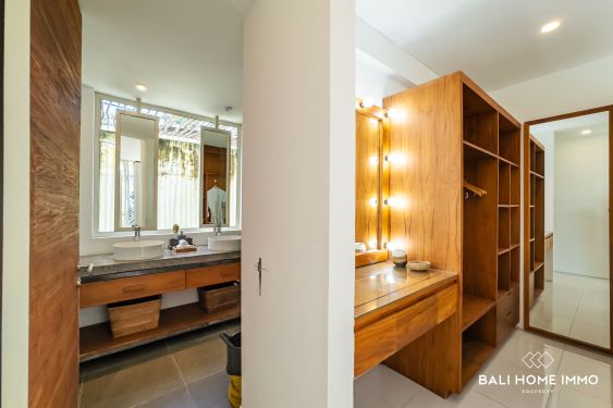 Image 18 from 3 Bedroom Villa for Sale Leasehold near Berawa Beach Canggu