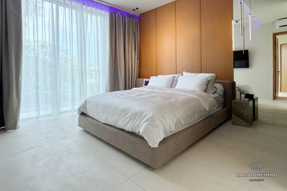 Image 18 from Vila Berdesain Mewah dengan 2 Kamar Tidur Disewakan Jangka Panjang di Sisi Perumahan Canggu