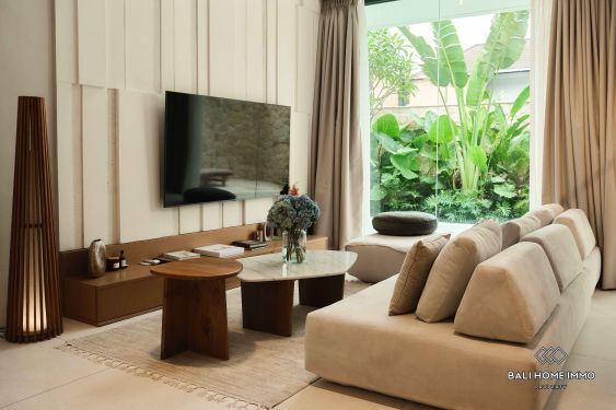 Image 7 from Vila Berdesain Mewah dengan 2 Kamar Tidur Disewakan Jangka Panjang di Sisi Perumahan Canggu