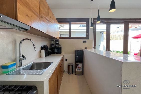 Image 2 from Villa 2 Kamar yang Baru Dibangun di Sisi Pantai Seminyak Dijual