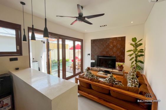 Image 3 from Villa neuve de 2 chambres à coucher à vendre à Seminyak Beach Side