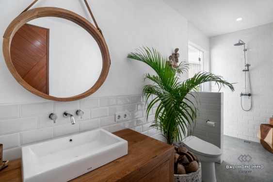 Image 9 from 2 bedroom modern tropical villa with ricefield view for sale leasehold in cemagi beachside