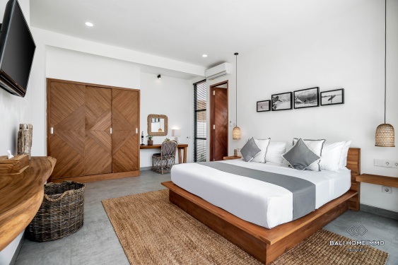 Image 6 from 2 bedroom modern tropical villa with ricefield view for sale leasehold in cemagi beachside