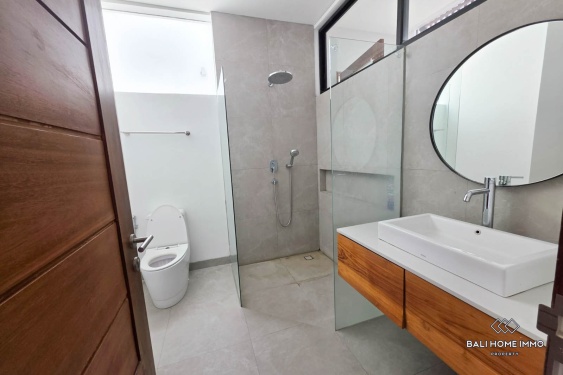 Image 14 from Villa moderne de 2 chambres avec vue sur les rizières et l'océan, à louer à l'année à Kedungu