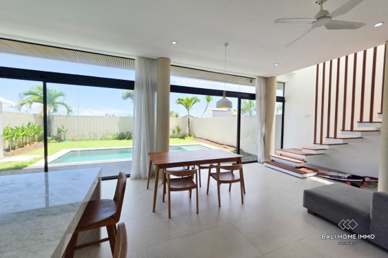 Image 3 from Villa moderne de 2 chambres avec vue sur les rizières et l'océan, à louer à l'année à Kedungu