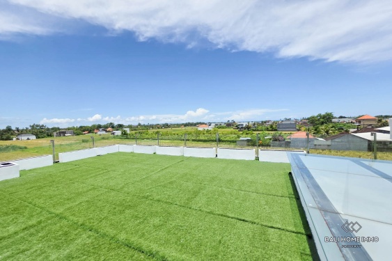 Image 15 from Villa moderne de 2 chambres avec vue sur les rizières et l'océan, à louer à l'année à Kedungu
