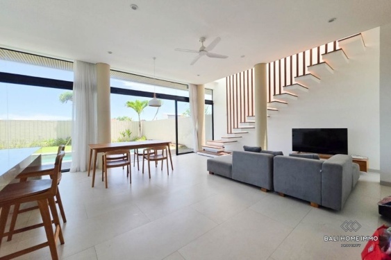 Image 1 from Villa moderne de 2 chambres avec vue sur les rizières et l'océan, à louer à l'année à Kedungu