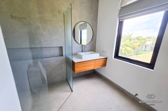 Image 11 from Villa moderne de 2 chambres avec vue sur les rizières et l'océan, à louer à l'année à Kedungu