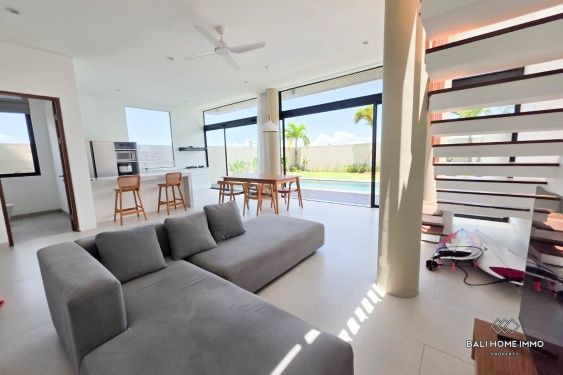 Image 2 from Villa moderne de 2 chambres avec vue sur les rizières et l'océan, à louer à l'année à Kedungu